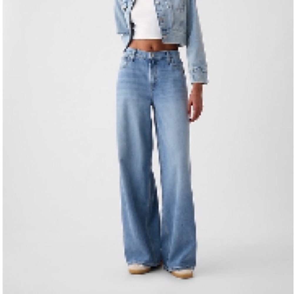 Gap Baggy Midrise Ultrasoft Jeans